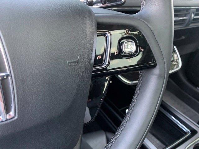 Certified 2025 Lincoln Corsair Reserve w/ Jet Appearance Package AWD/4WD image 28