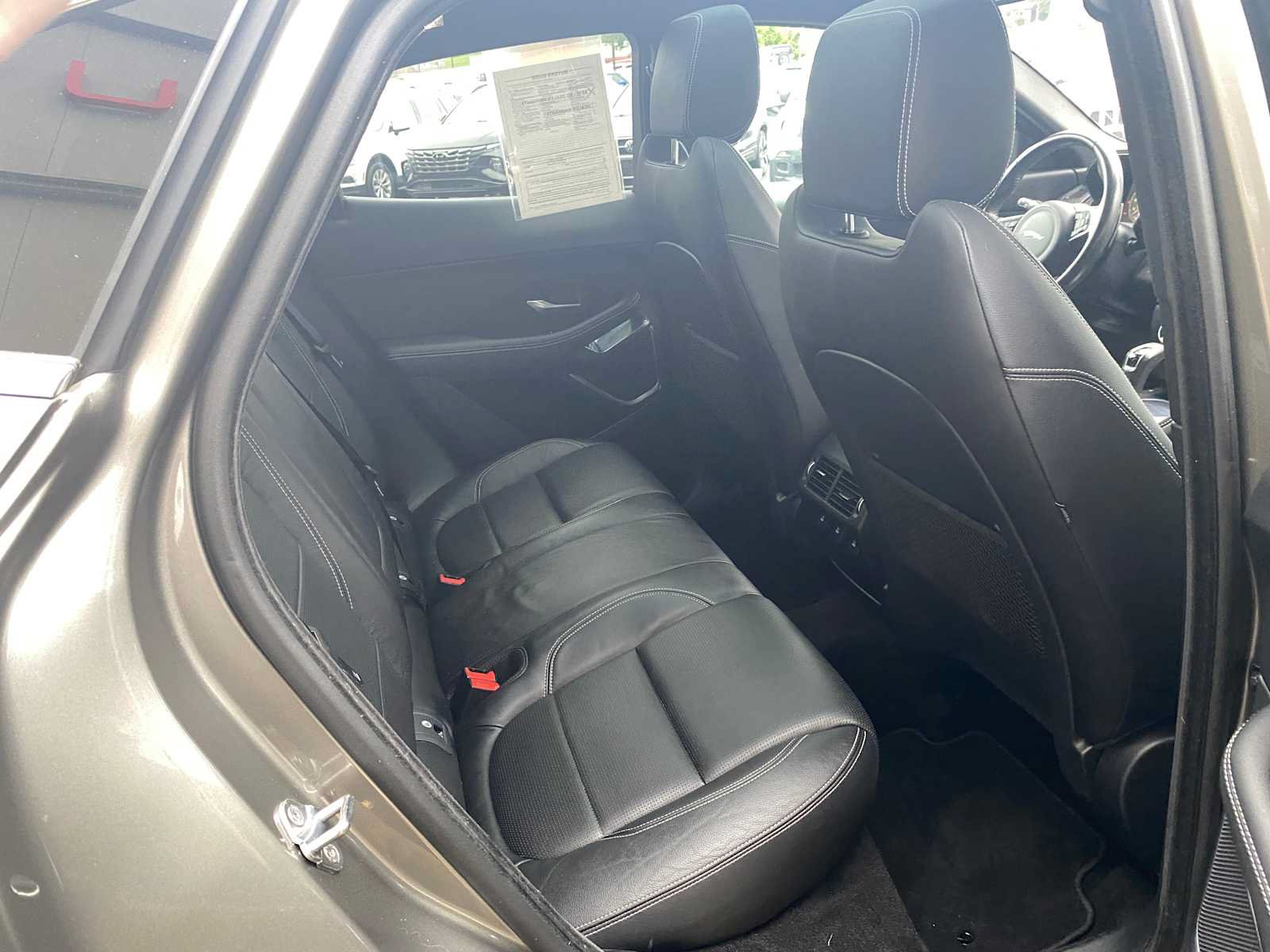 Used 2018 Jaguar E-PACE R-Dynamic SE AWD/4WD image 31