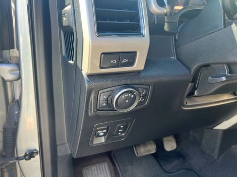 Used 2020 Ford F150 Lariat image 18