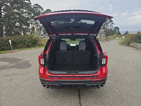 New 2026 Ford Explorer ST image 5