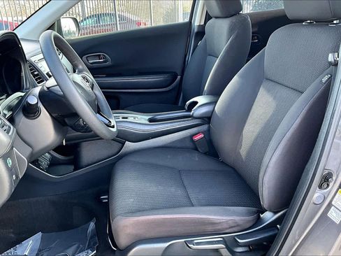 Used 2016 Honda HR-V LX image 8