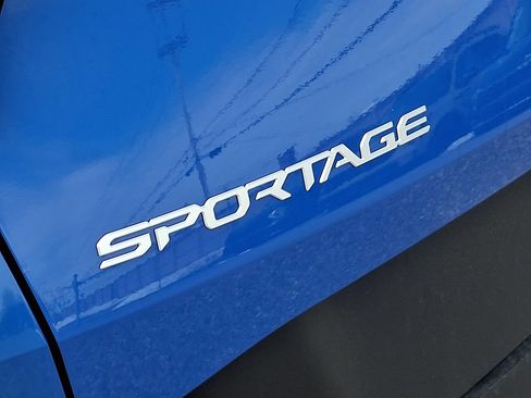New 2026 Kia Sportage EX image 23