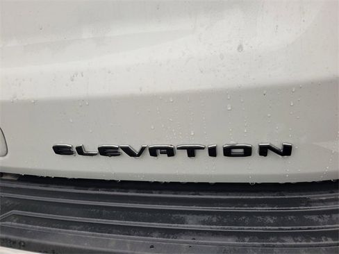New 2026 GMC Yukon Elevation image 12