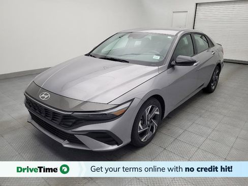 Used 2025 Hyundai Elantra Sport FWD image 1