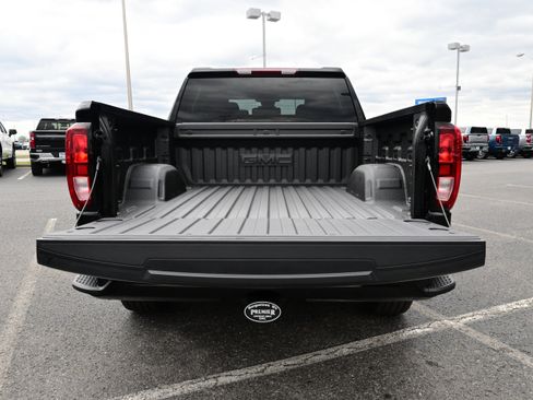 New 2026 GMC Sierra 1500 Elevation image 12