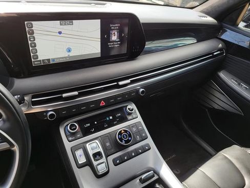 Used 2024 Hyundai Palisade Calligraphy image 24