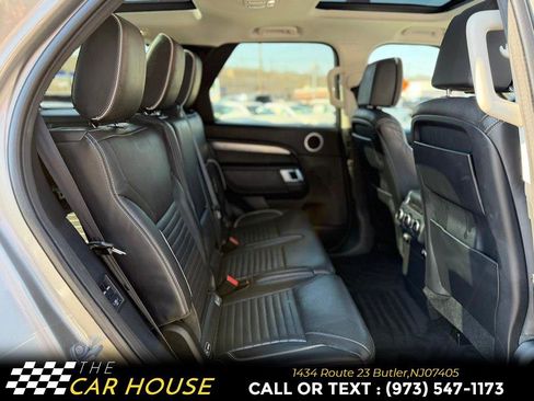 Used 2017 Land Rover Discovery First Edition image 21