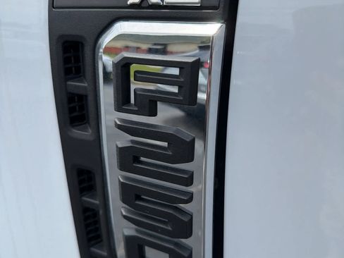 New 2025 Ford F250 XL w/ FX4 Off-Road Package AWD/4WD image 28