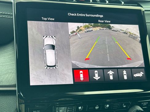 New 2025 Jeep Grand Cherokee Limited w/ Luxury Tech Group II image 23