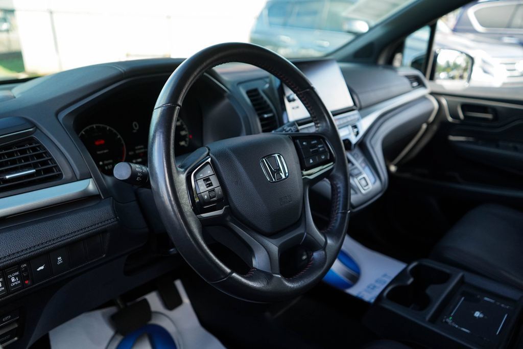 Used 2025 Honda Odyssey Sport-L image 5