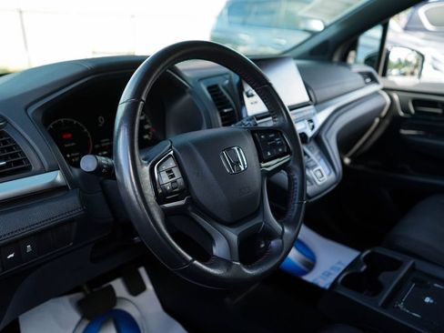 Used 2025 Honda Odyssey Sport-L image 5