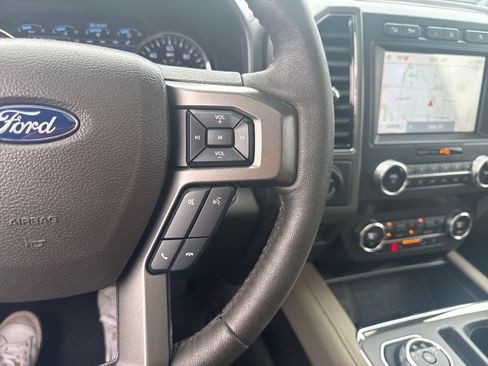 Used 2020 Ford Expedition XLT w/ Equipment Group 202A image 38