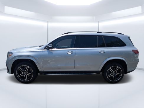 Certified 2025 Mercedes-Benz GLS 450 4MATIC w/ AMG Line Exterior image 6