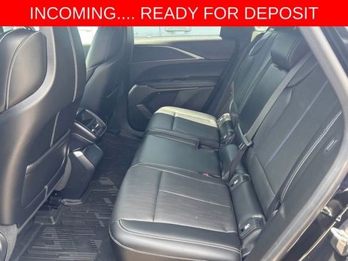 Used 2024 Cadillac Lyriq Luxury w/ LPO, Floor Liner Package AWD/4WD image 8