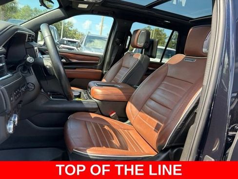 Used 2023 GMC Yukon Denali Ultimate AWD/4WD image 14