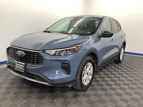 Used 2024 Ford Escape Active w/ Tech Pack #1 AWD/4WD image 1
