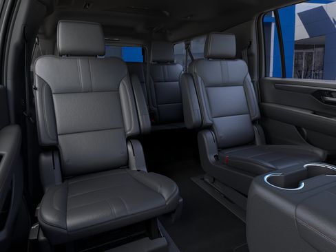 New 2026 Chevrolet Suburban RST AWD/4WD image 19