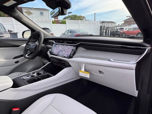 New 2026 Jeep Cherokee Limited AWD/4WD image 18