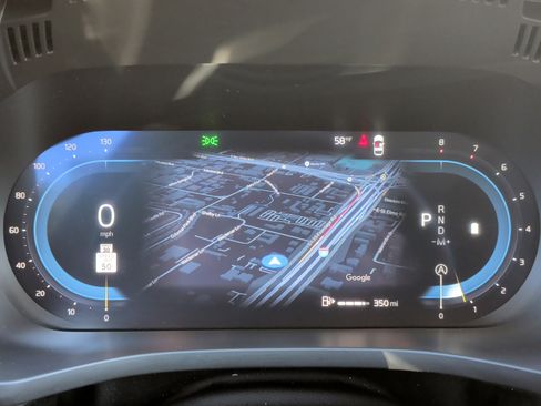 Used 2025 Volvo XC60 B5 Plus image 22