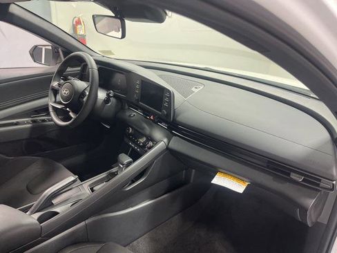 New 2025 Hyundai Elantra Sport image 24