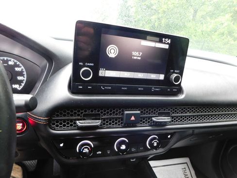 Used 2024 Honda HR-V Sport image 9