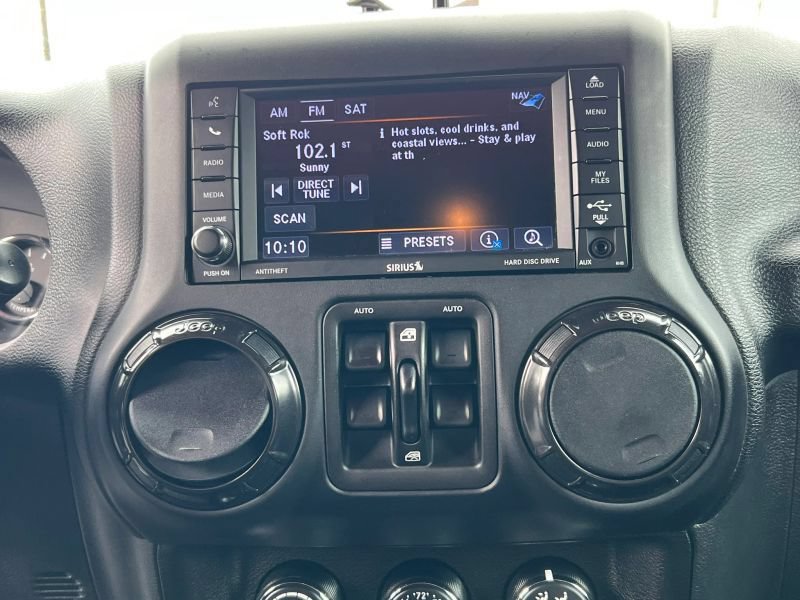Used 2018 Jeep Wrangler Unlimited Rubicon AWD/4WD image 30