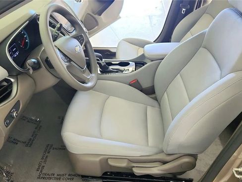 Used 2025 Chevrolet Malibu LS FWD image 22