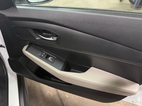 Used 2023 Honda Accord LX image 25