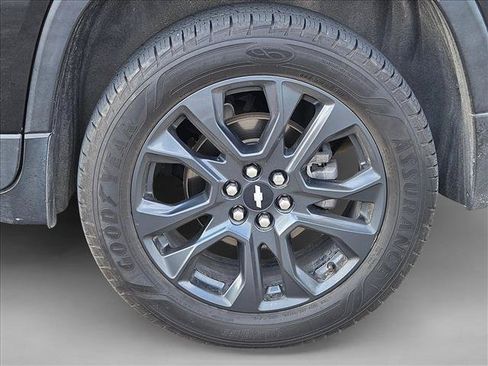 Used 2020 Chevrolet Traverse RS FWD image 14