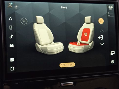 New 2026 Land Rover Discovery Dynamic SE image 30