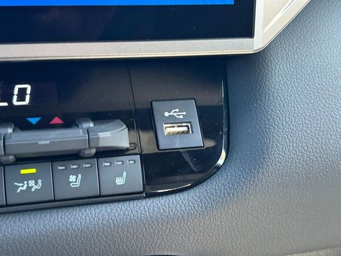 New 2026 Toyota Tundra Limited AWD/4WD image 37