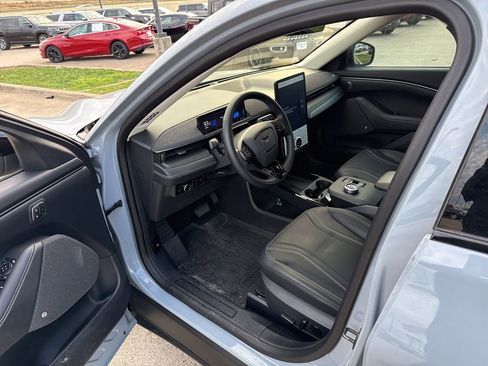 Used 2024 Ford Mustang Mach-E Premium image 20