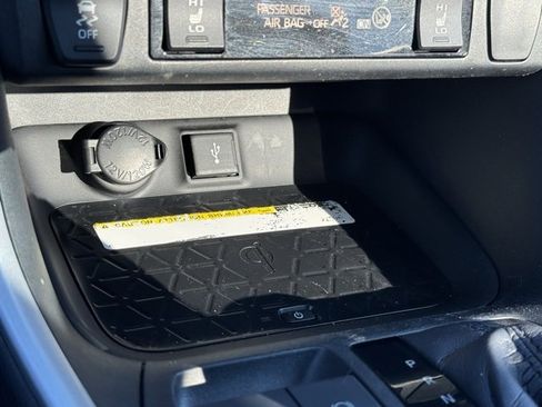 Certified 2020 Toyota RAV4 XSE image 17