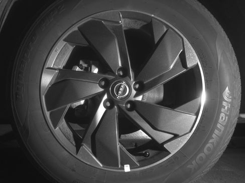 Used 2025 Nissan Rogue SV AWD/4WD image 12