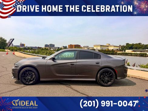 Used 2023 Dodge Charger R/T RWD image 7