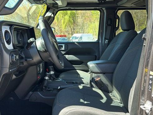 Certified 2025 Jeep Wrangler Unlimited Sport S 4xe AWD/4WD image 13