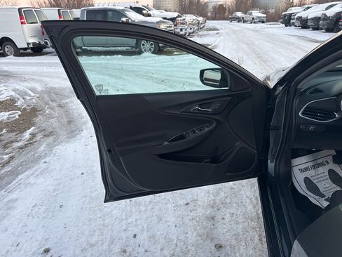 Used 2017 Chevrolet Malibu LS image 9