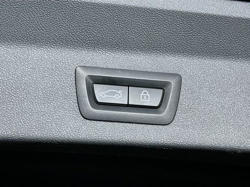 Used 2023 BMW X3 xDrive30i image 32