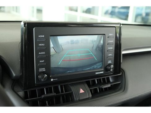 Used 2021 Toyota RAV4 LE AWD/4WD image 22