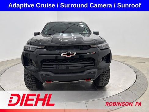 Used 2024 Chevrolet Colorado ZR2 w/ Technology Package AWD/4WD image 2
