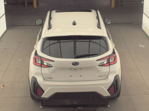 Used 2025 Subaru Crosstrek 2.0i Premium image 6