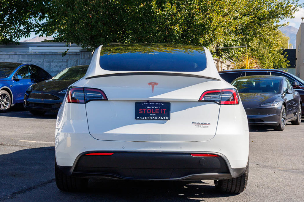 Used 2022 Tesla Model Y Performance AWD/4WD image 17