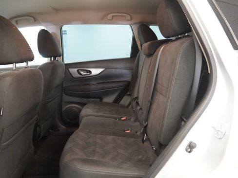 Used 2015 Nissan Rogue SV AWD/4WD image 27