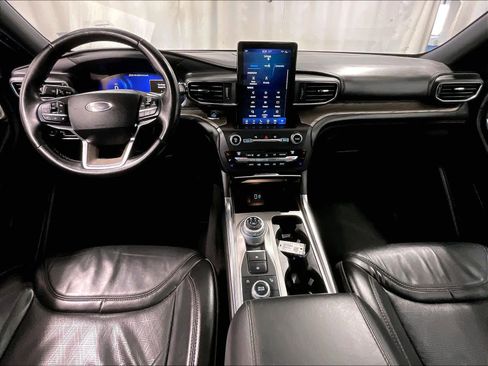 Used 2020 Ford Explorer Platinum w/ Premium Technology Package image 21