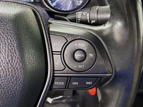 Used 2023 Toyota Camry SE FWD image 15