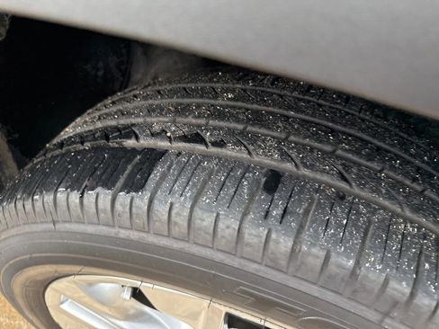 Used 2025 Toyota RAV4 XLE Premium image 10