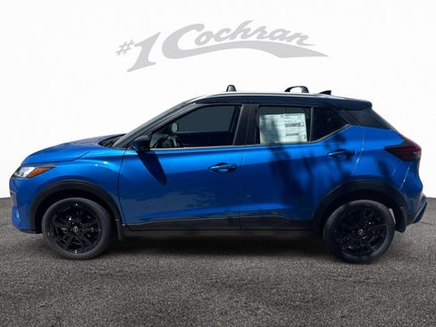 Used 2024 Nissan Kicks SV w/ Exterior Package FWD image 7