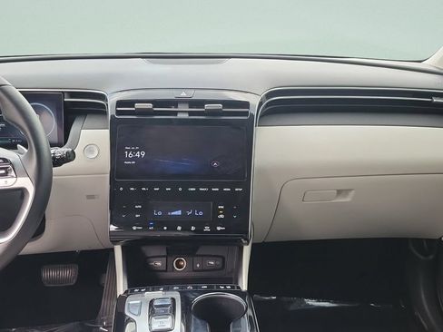 Used 2022 Hyundai Tucson Limited w/ Cargo Package FWD image 14