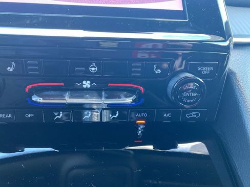 New 2025 Jeep Grand Cherokee Altitude image 28