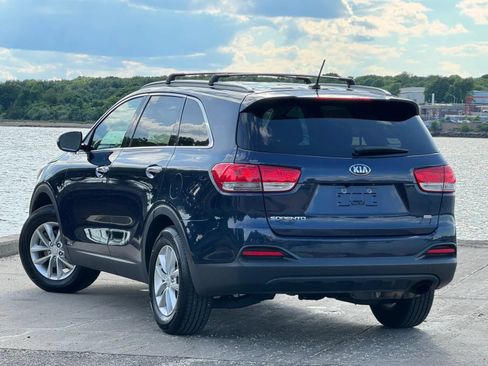 Used 2016 Kia Sorento AWD image 6